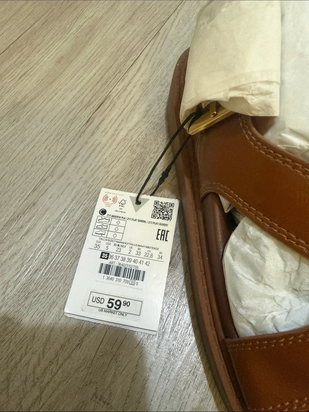 NWT Brown Crisscross Strap Sandals - Picture 2 of 4